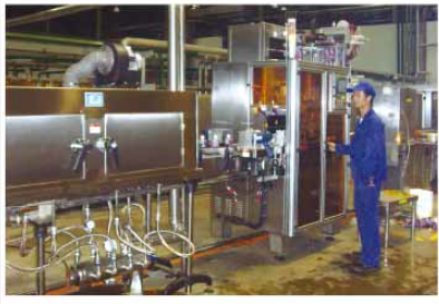 PVCおよびPETボトル用の防水および防錆シュリンクスリーブラベルマシン