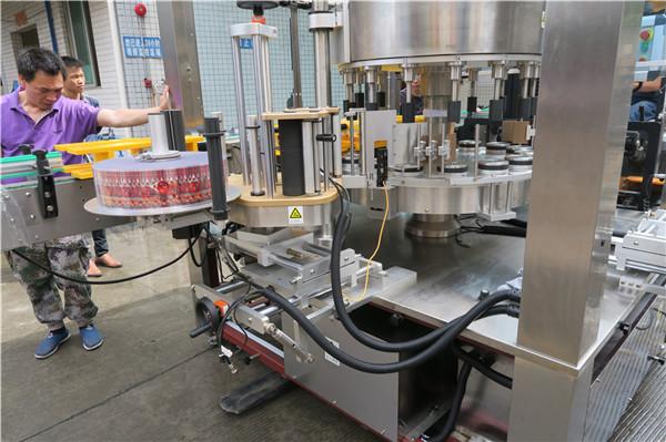 CEロータリーステッカーラベリングマシンシングル全自動ボトルウィング