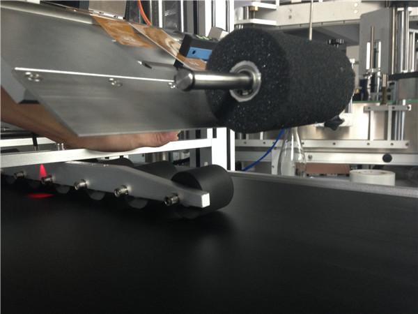 PLCタッチスクリーン自動ステッカーラベリングマシンコメスティックマスク/カートンマスク