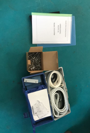 スクエア/ラウンド/フラットボトル用の高速両面ステッカーラベリングマシン