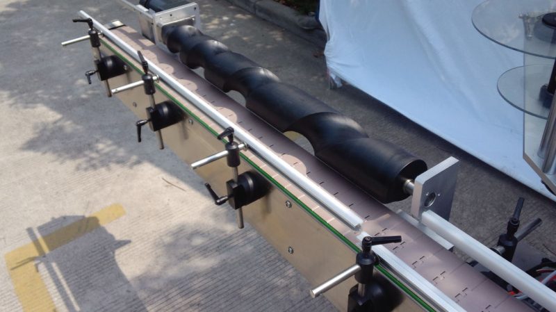 中古自動工場価格自己接着剤サプライヤーのための中国包装丸瓶ラベリングマシン