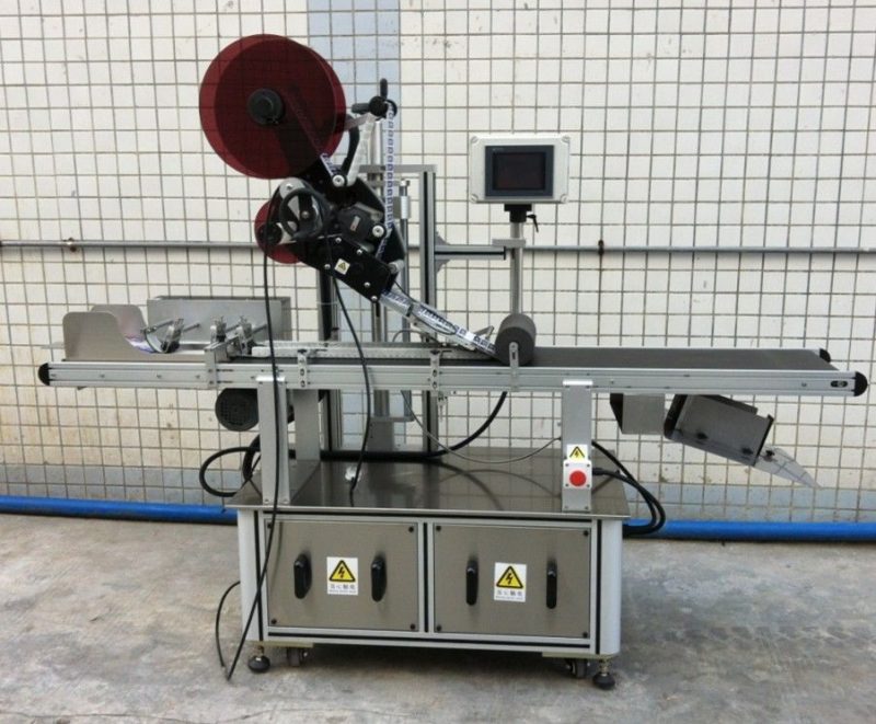 マスク/未拡散カートン/紙袋用の中国トップラベリングマシン、平面ラベルアプリケーターサプライヤー