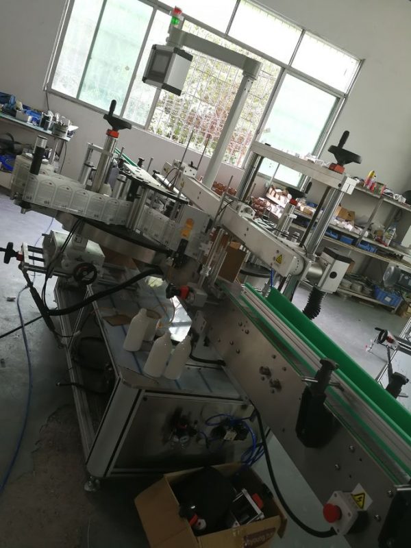 粘着ステッカーラベリングマシン前面および背面、ボトルラベルアプリケーター